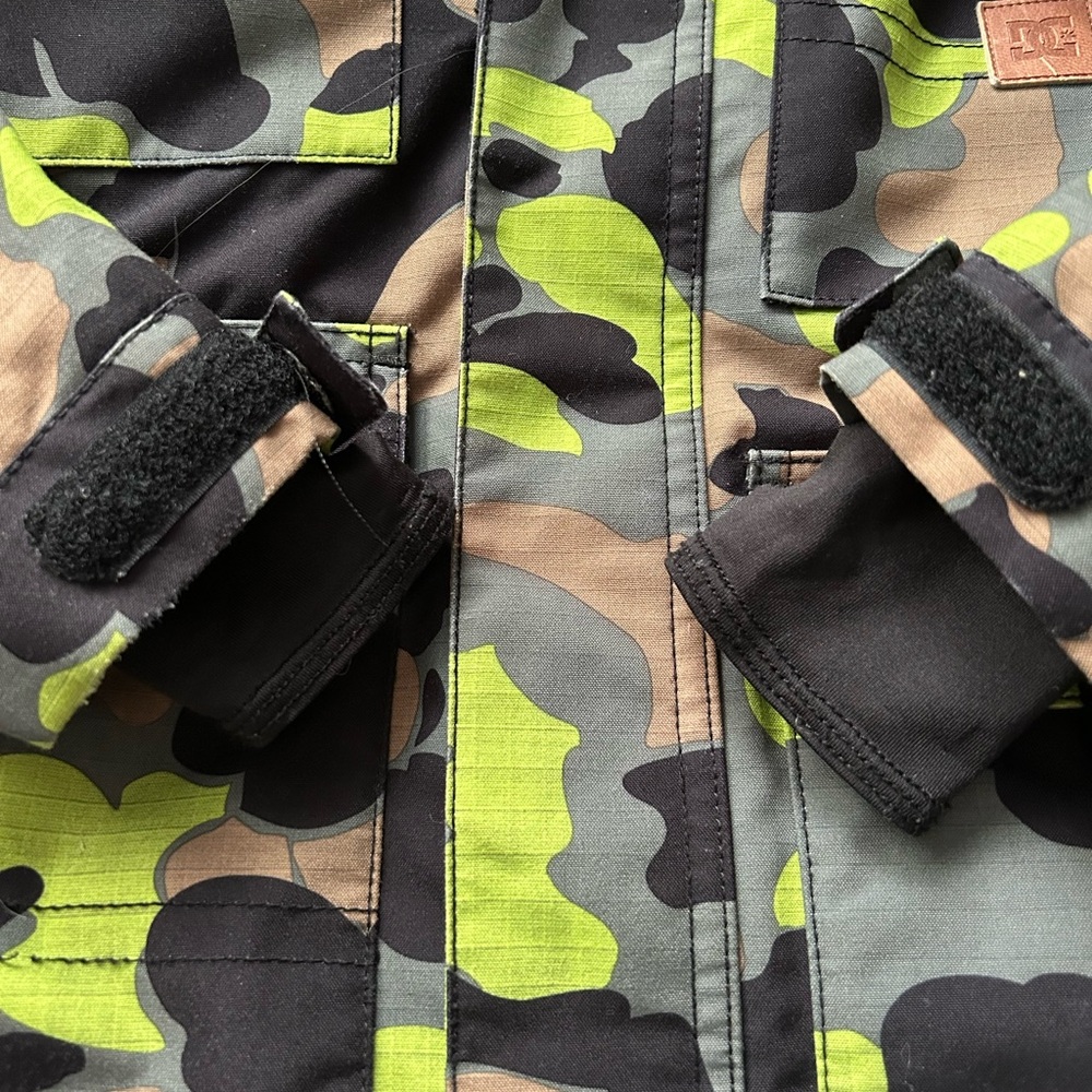 DC Kids Camouflage Puffer Jacket - Green, Black, and Brown - Picture 2 of 5